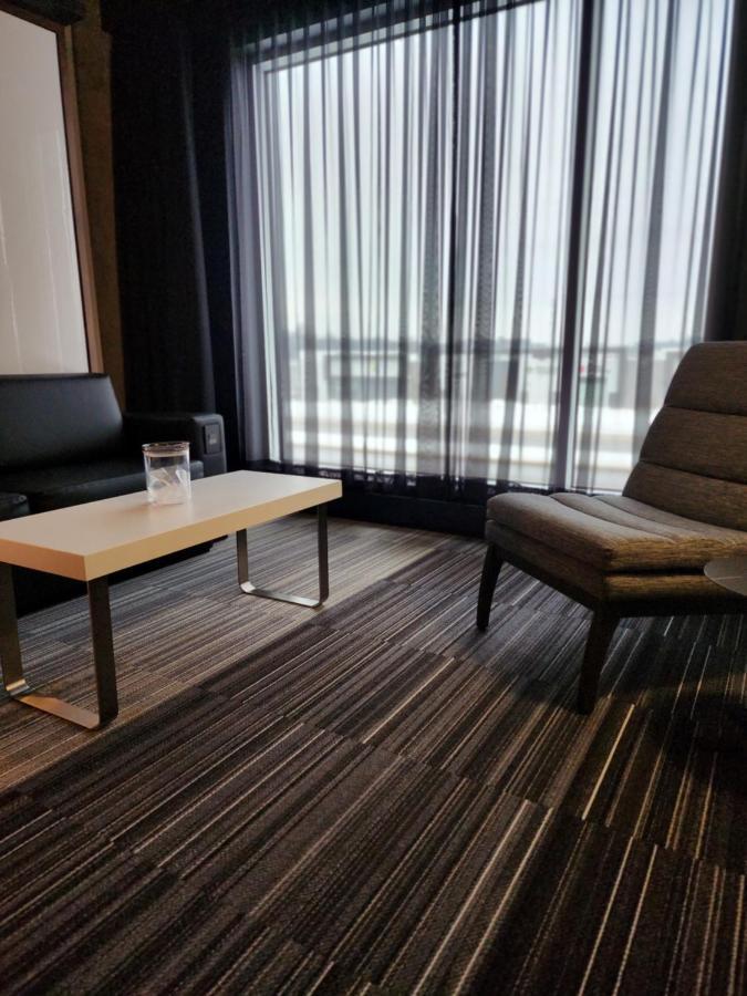 Grand Hotel Times Blainville-Mirabel Eksteriør billede