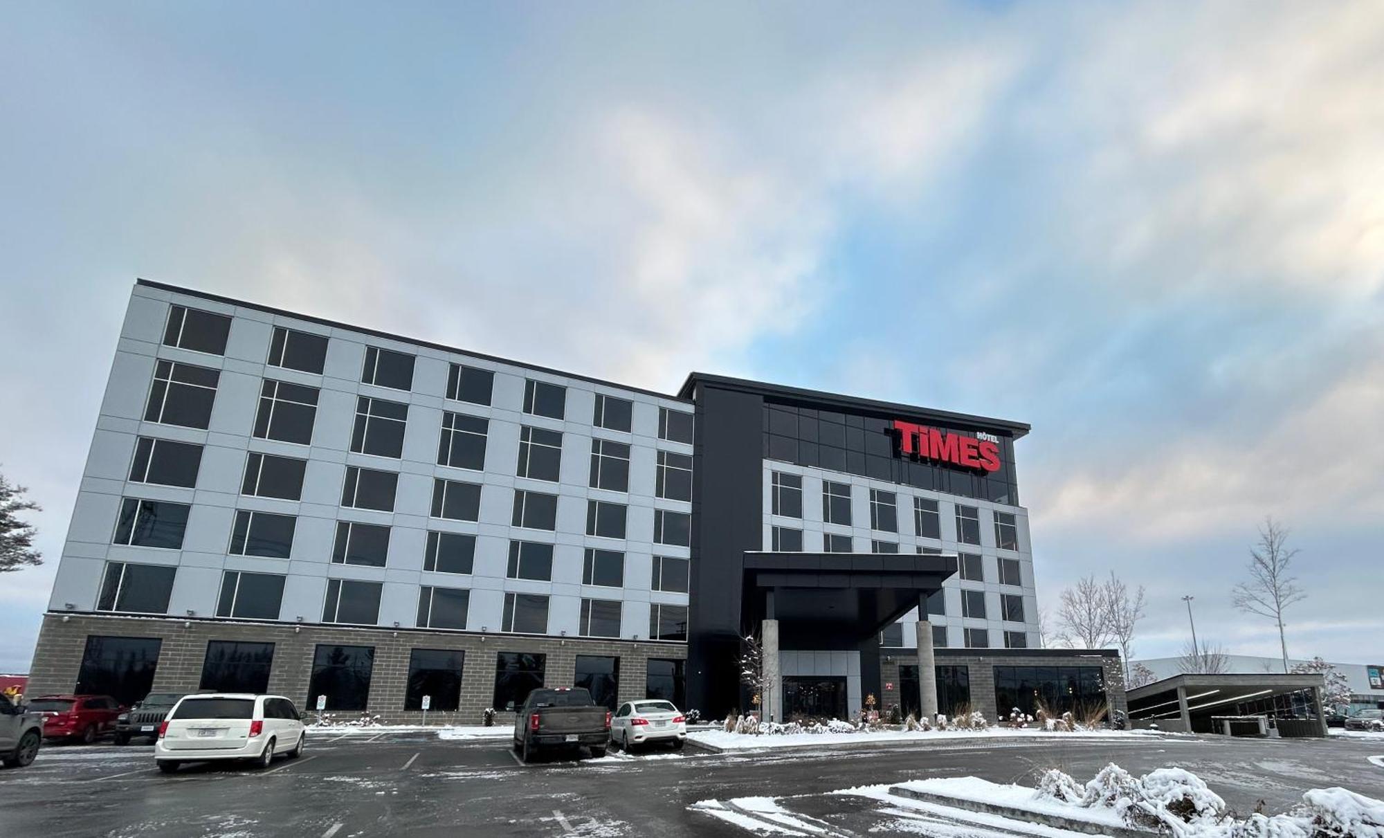 Grand Hotel Times Blainville-Mirabel Eksteriør billede