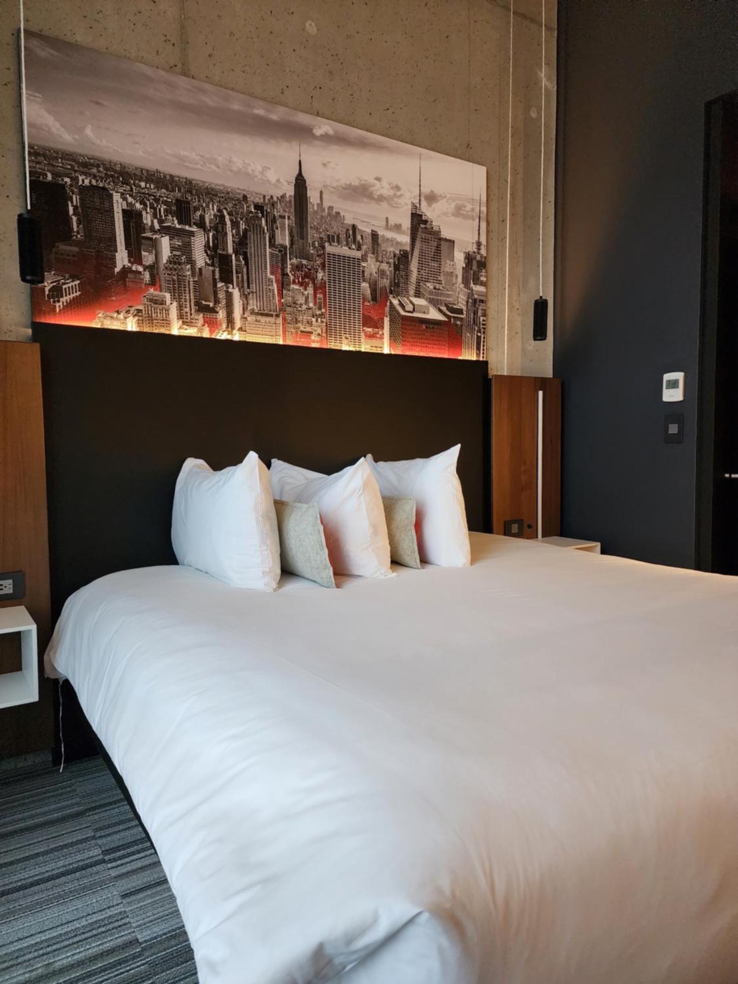 Grand Hotel Times Blainville-Mirabel Eksteriør billede